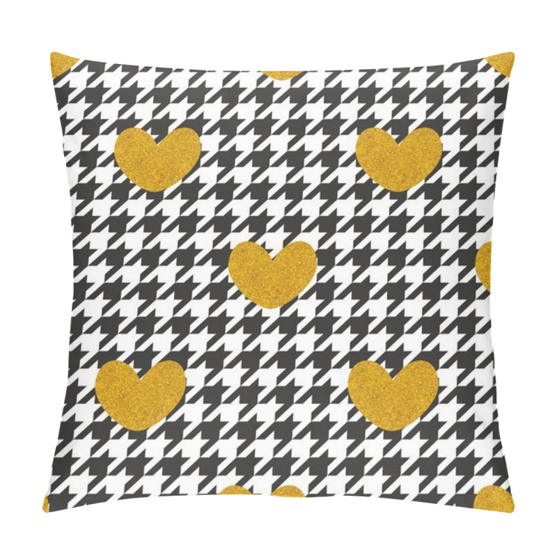 Personality  Tile Vector Pattern With Golden Hearts And Black And White Houndstooth Background Pillow Covers