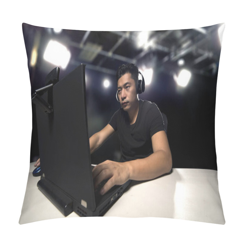 Personality  Competitive Asian ESports Gamer Playing A Video Game Tournament Pillow Covers