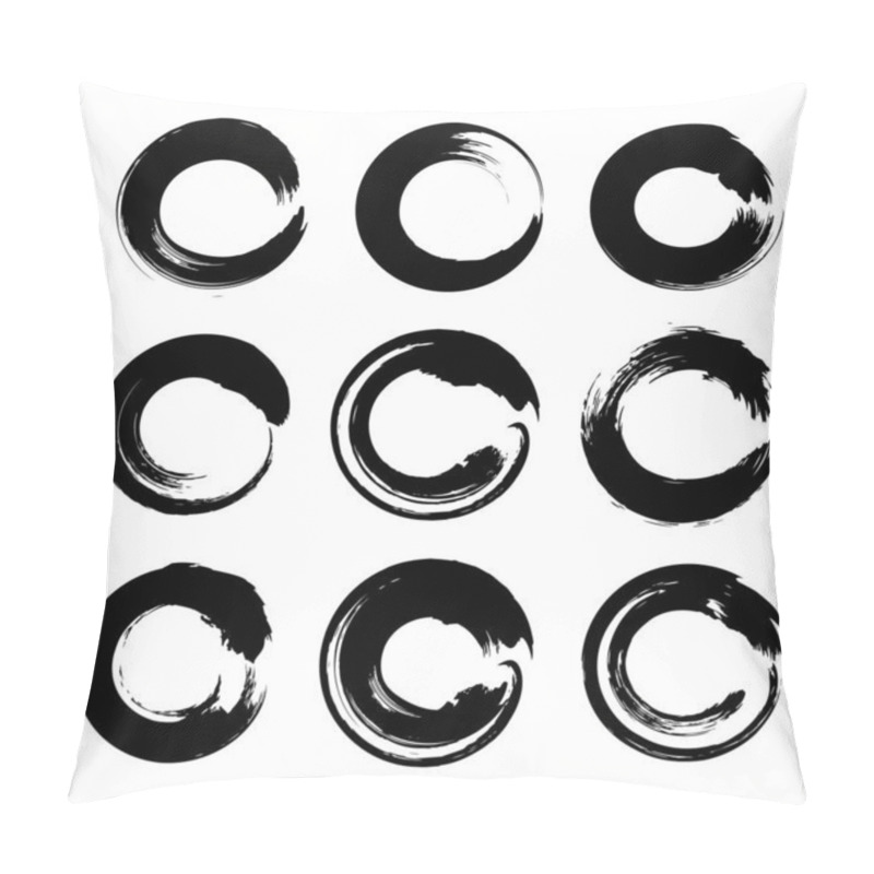 Personality  Circle Black Textured Ink Strokes Set Isolated On A White Background Pillow Covers