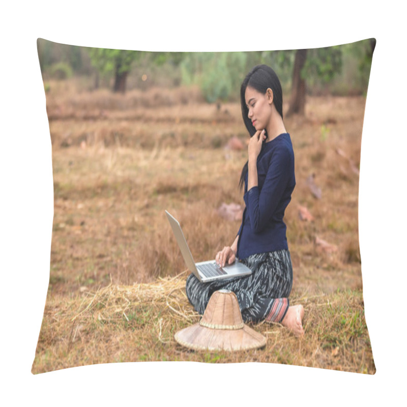 Personality  Asian Woman Using Computer  Pillow Covers