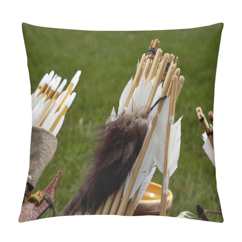 Personality  Old Medieval Bow And Arrows Pillow Covers