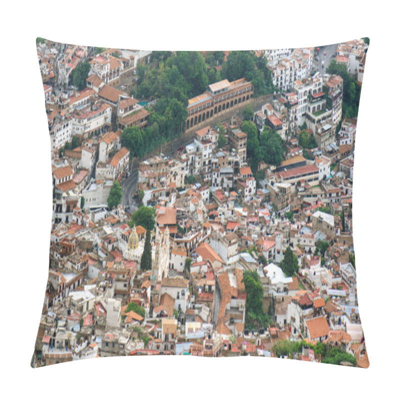 Personality  This Captivating View Showcases The Intricate Rooftops And White-washed Buildings Of Taxco De Alarcon, Mexico. Nestled In The Mountains, The Town Is Known For Its Historic Charm And Colonial Architecture. Pillow Covers