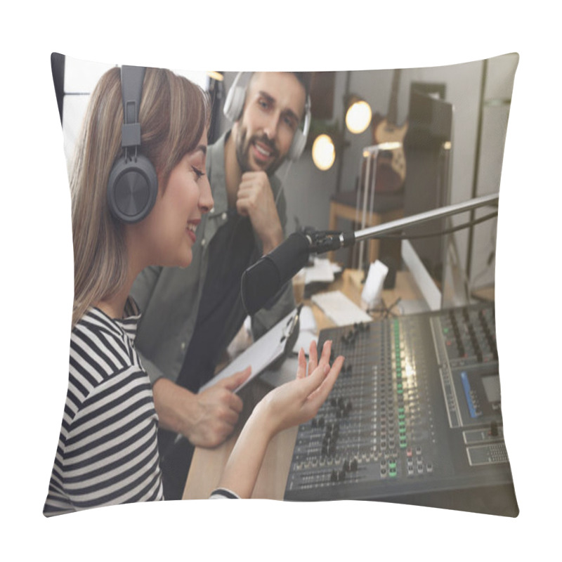 Personality  Man Interviewing Young Woman In Modern Radio Studio Pillow Covers