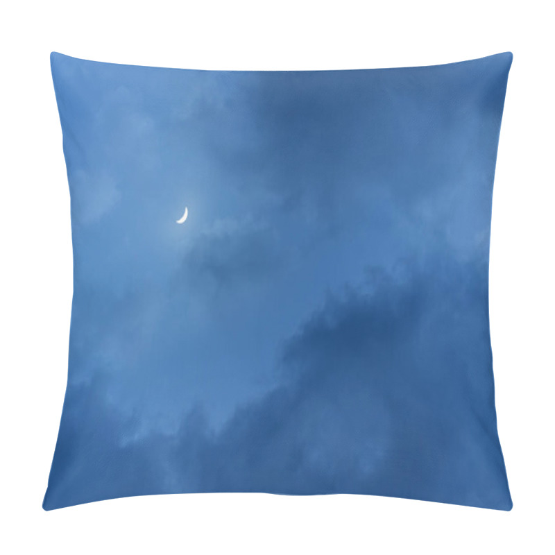 Personality  Little Moon In The Big Clouds / Night Cloud Landscape The Light Of The Moon Pillow Covers