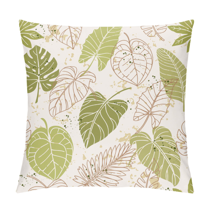 Personality  Seamless Pattern With Green Tropical Leaves On Background. Pillow Covers