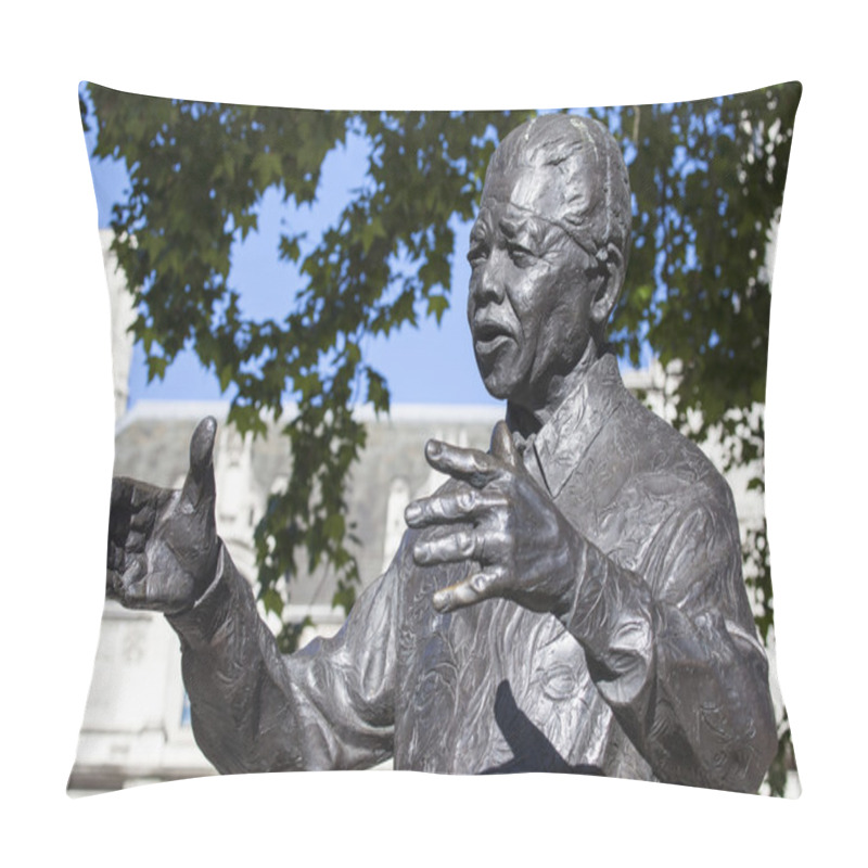 Personality  Nelson Mandela Statue In London Pillow Covers