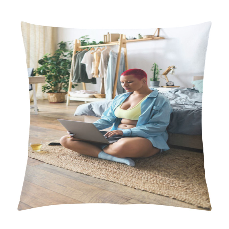 Personality  A Young Woman Sits On The Floor, Focused On Her Laptop In A Comfortable Home Setting. Pillow Covers