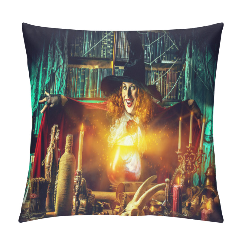 Personality  Sorceress Lady Pillow Covers