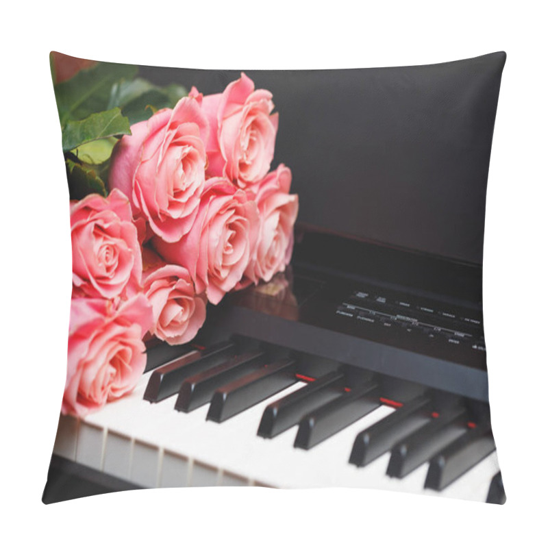 Personality  Pink Roses Bouquet On Digital Piano Keys Pillow Covers