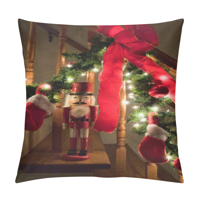 Personality  Nutcracker By Christmas Garland Pillow Covers