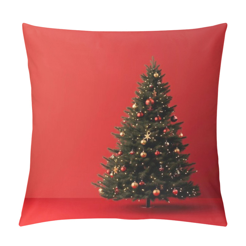 Personality  A Beautifully Decorated Christmas Tree Against A Vibrant Red Backdrop. Pillow Covers