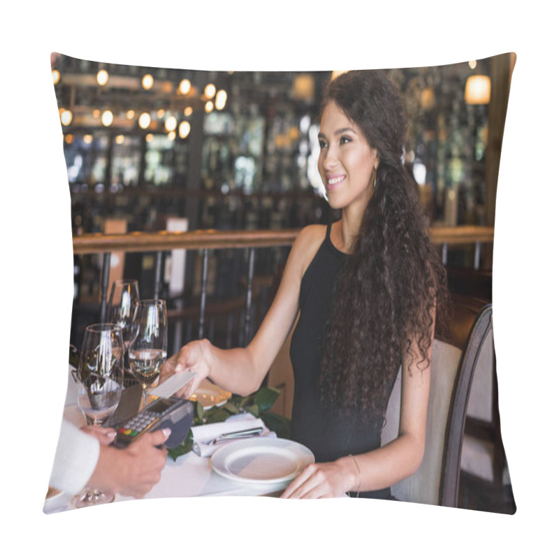 Personality  Woman Using Contactless Credit Card Pillow Covers