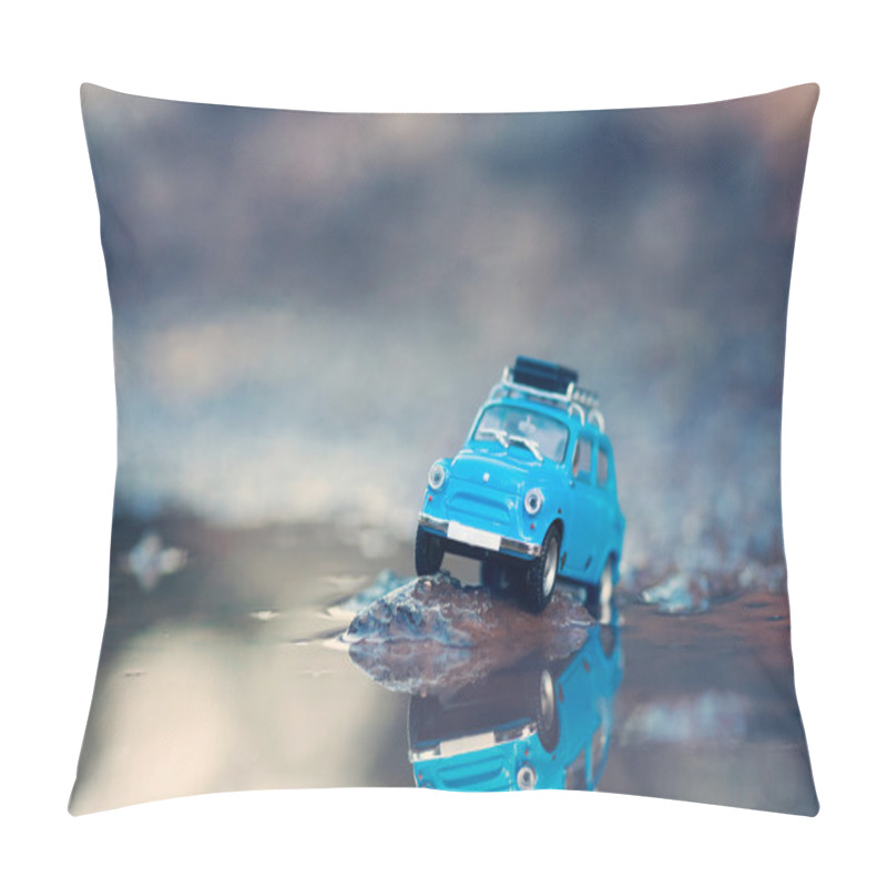 Personality  Miniature Travelling Car With Luggage On Top Pillow Covers