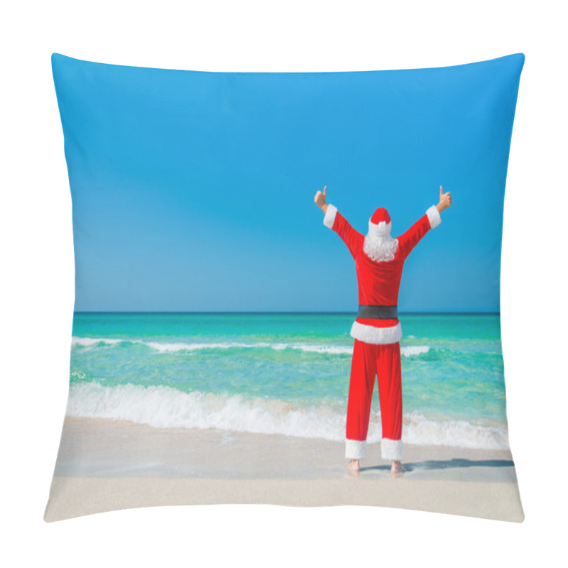 Personality  Santa Claus On Tropical Beach. Pillow Covers