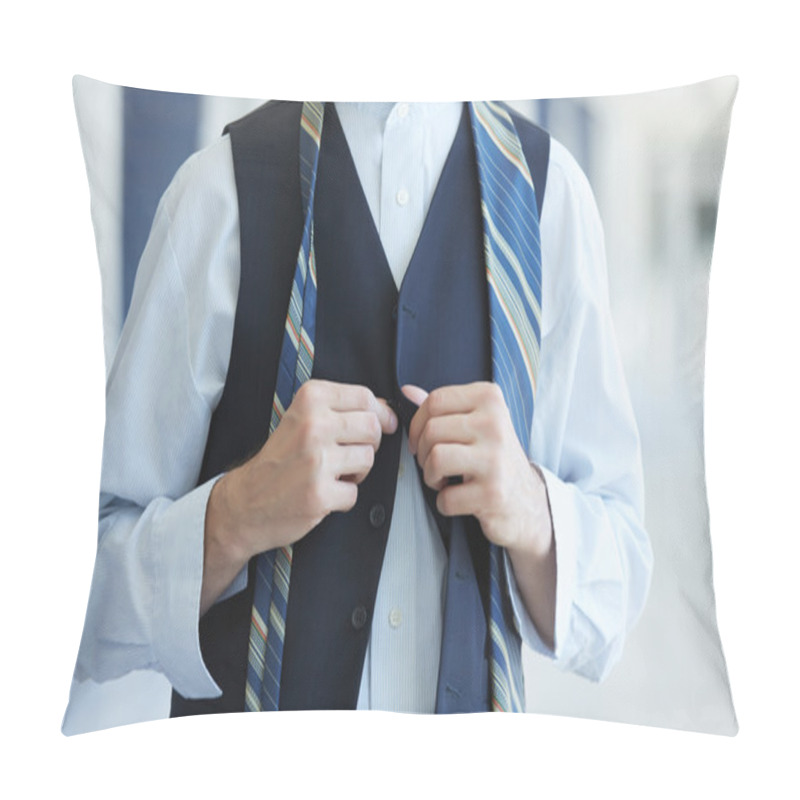 Personality  Businessman Tying His Tie Pillow Covers