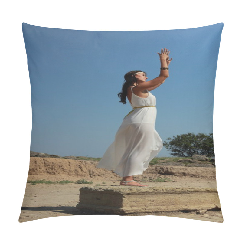 Personality  Woman In Greek Style Pillow Covers