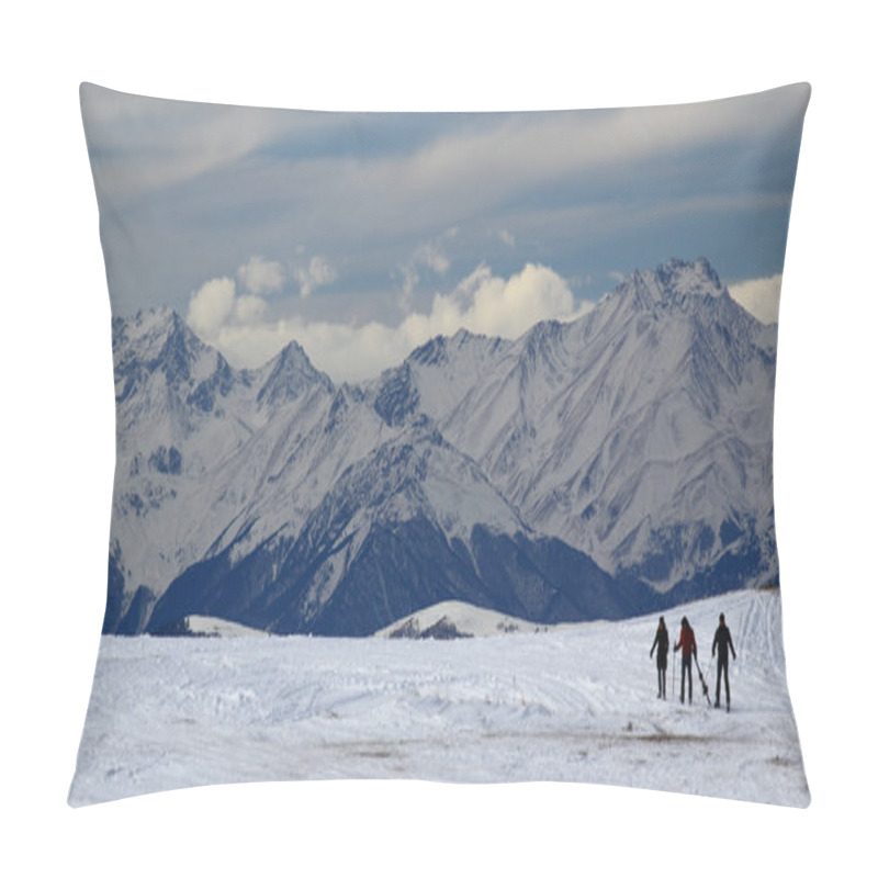 Personality  The Caucasian Mountain Range Pillow Covers