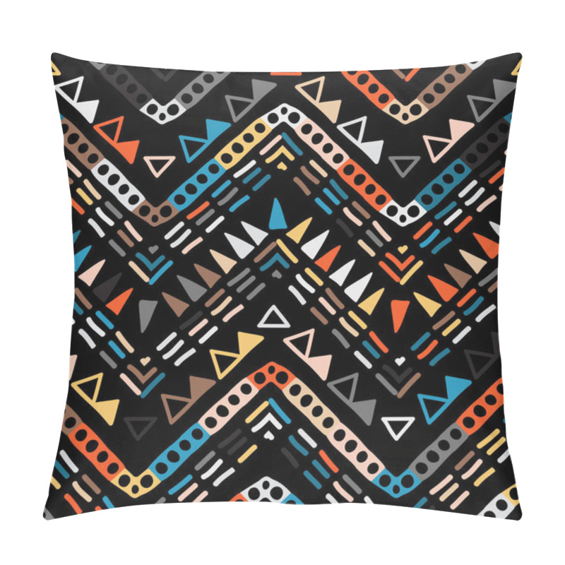 Personality  Ikat Geometric Zigzag Pattern. Tribal Ethnic Theme Pillow Covers