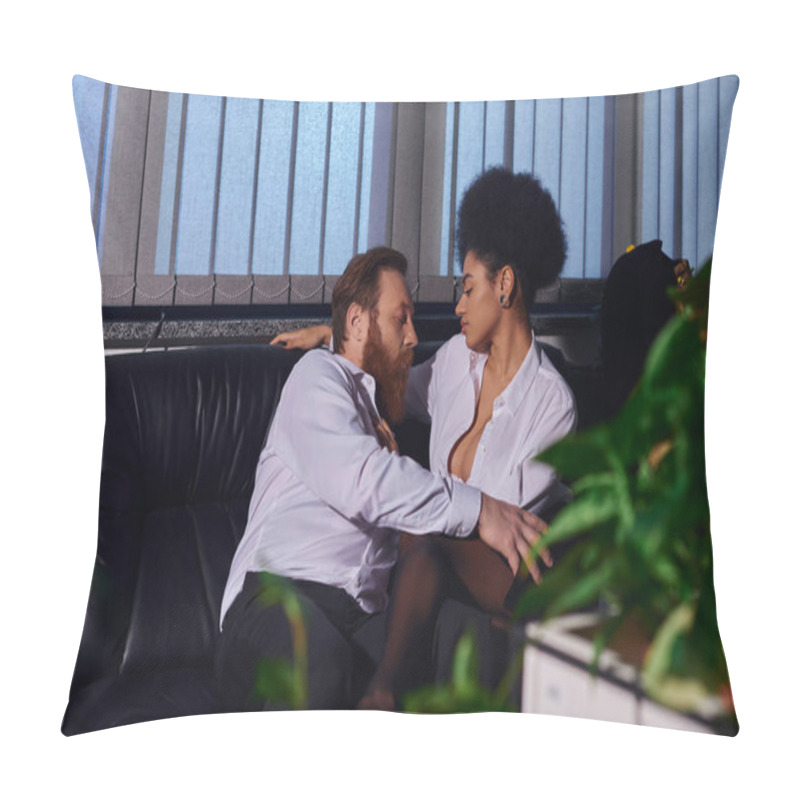 Personality  Sexy African American Businesswoman Flirting With Bearded Colleague On Couch In Office At Night Pillow Covers