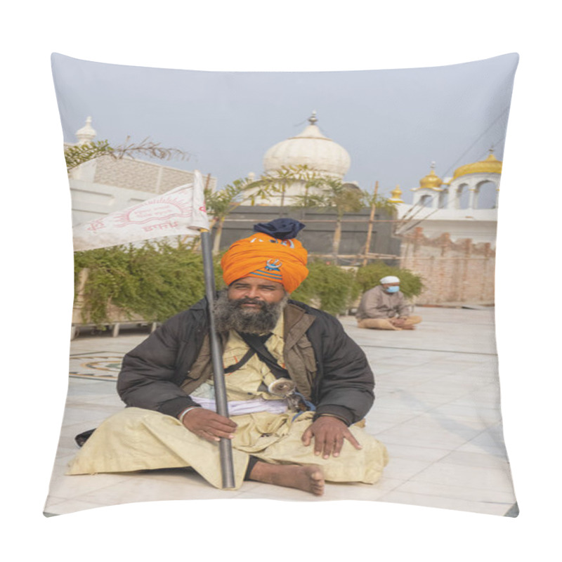 Personality  NEW DELHI, INDIA - JANUARY 2021 : Portrait Of Sikh Man Sitting Inside The Complex Of Gurdwara Bangla Sahib. Gurdwara Bangla Sahib Is Pilgrim For Sikh People. Pillow Covers