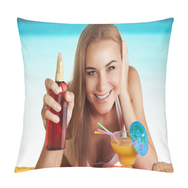 Personality  Happy Woman Tanning On The Beach Pillow Covers