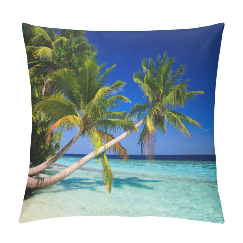 Personality  Tropical Paradise At Maldives Pillow Covers