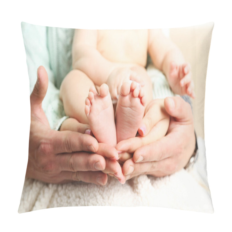 Personality  Newborn Baby On Father And Mother Hands, Close-up Pillow Covers