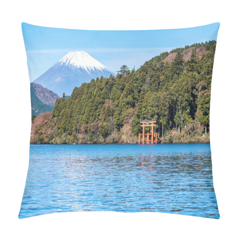 Personality  Mountain Fuji And Lake Ashi With Hakone Temple And Sightseeing Boat In Autumn Pillow Covers