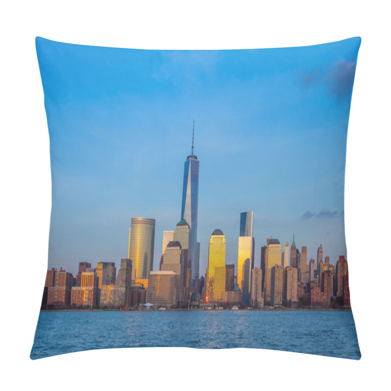 Personality  Manhattan Skyline From Jersey At Twilight, New York City Pillow Covers