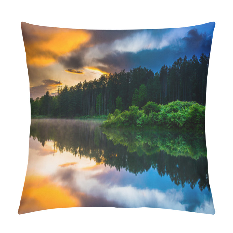 Personality  Sunset Sky Reflecting In A Pond At Delaware Water Gap National R Pillow Covers