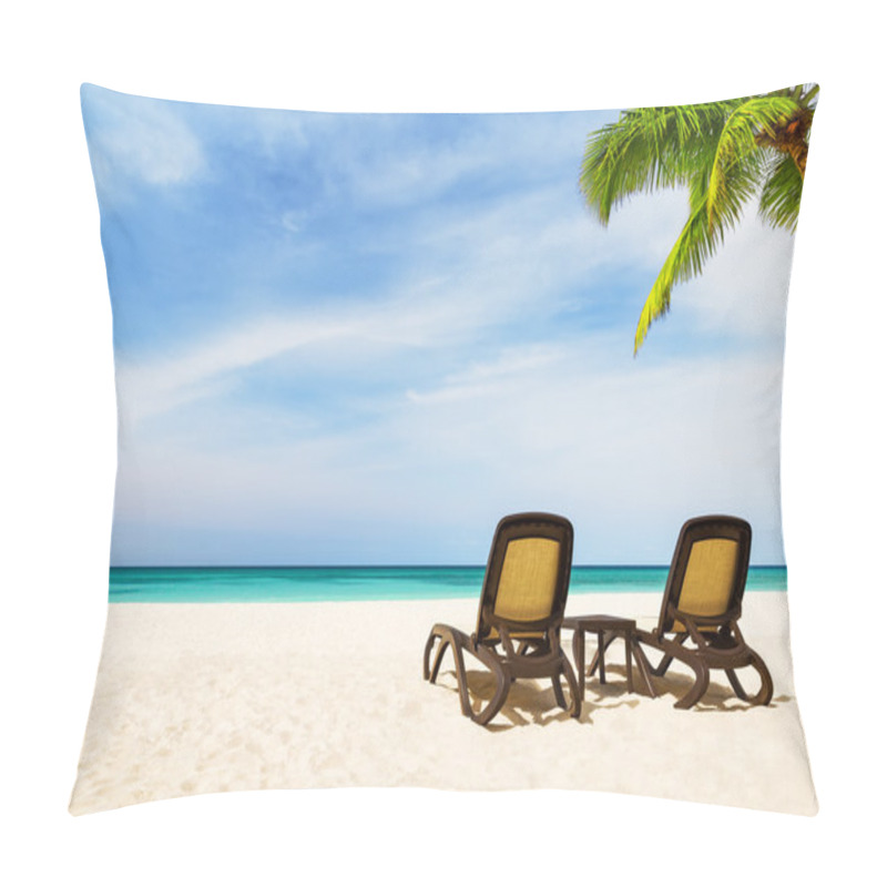 Personality  Beach Chairs With Umbrella And Beautiful Sand Beach Pillow Covers