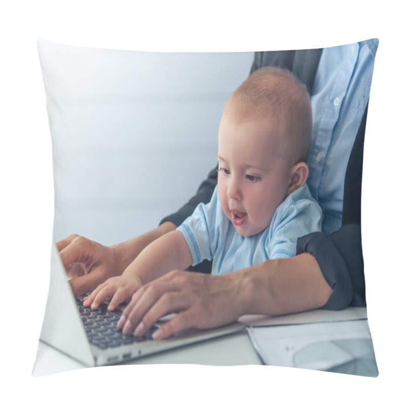 Personality  Business Lady With Her Baby Pillow Covers