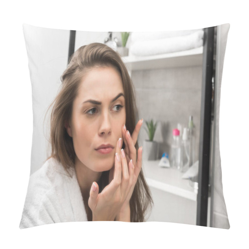 Personality  Woman Checking Face Skin Pillow Covers