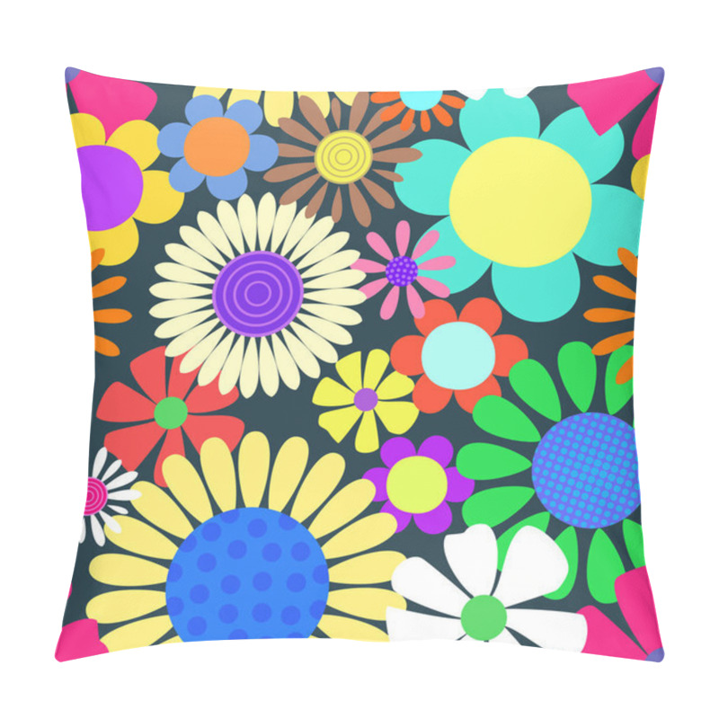 Personality  A Bright And Bold Floral Daisy Flower Pattern, Designed In A Retro Sixties Art Style. Pillow Covers