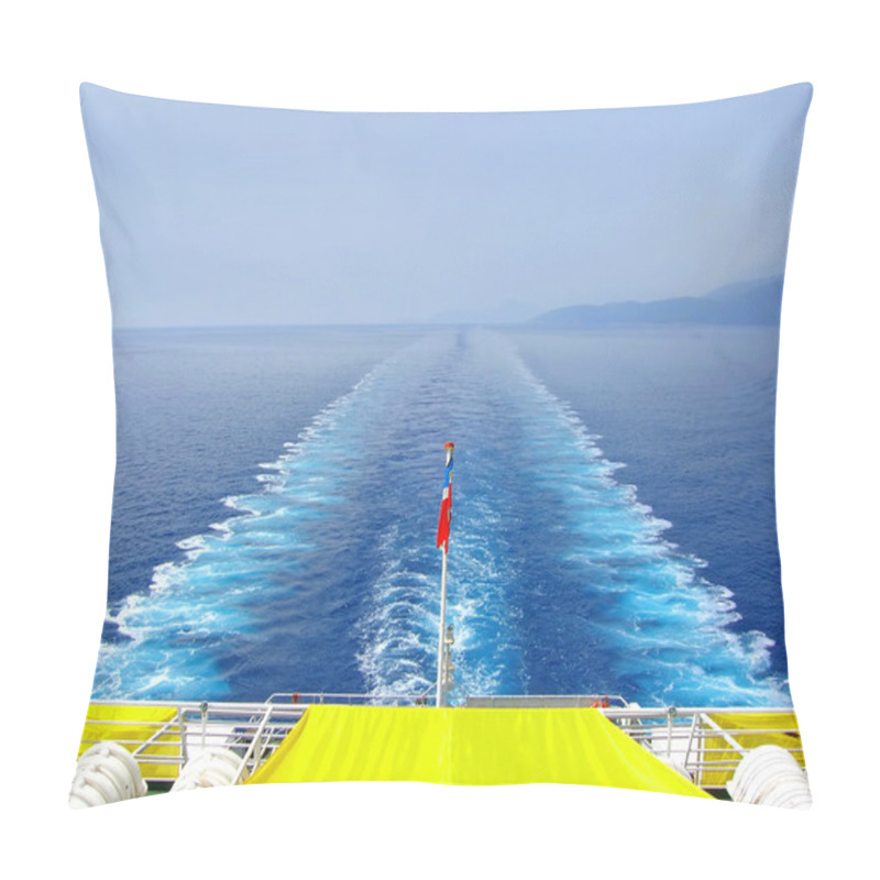 Personality  Vessel Trace On Seawater Pillow Covers