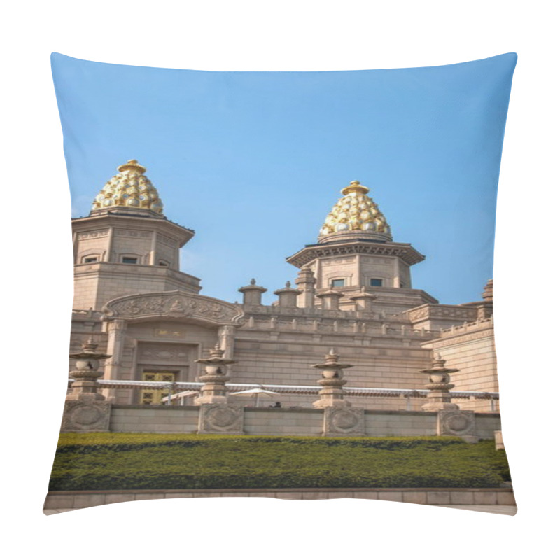 Personality  Wuxi Lingshan Big Buddha Scenic Area Lingshan Vatican Palace Pillow Covers