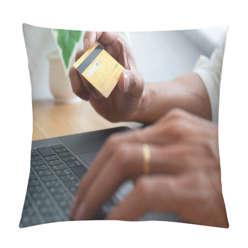 Personality  Using A Credit Card To Pay Online, Use A Smartphone For Online S Pillow Covers