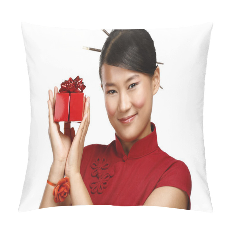 Personality  Traditional Asian Girl Showing A Christmas Gift Pillow Covers