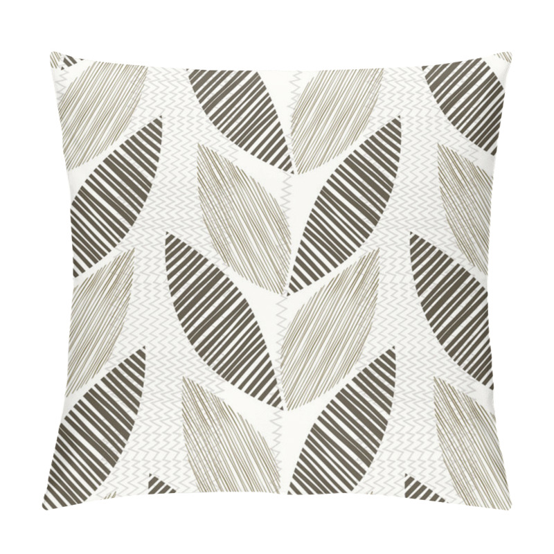 Personality  Monochrome Seamless Pattern Of Abstract Leaves. Pillow Covers