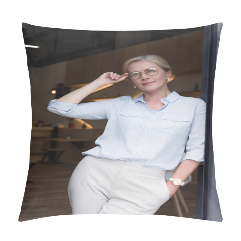 Personality  Pensive Woman In Eyeglasses Pillow Covers