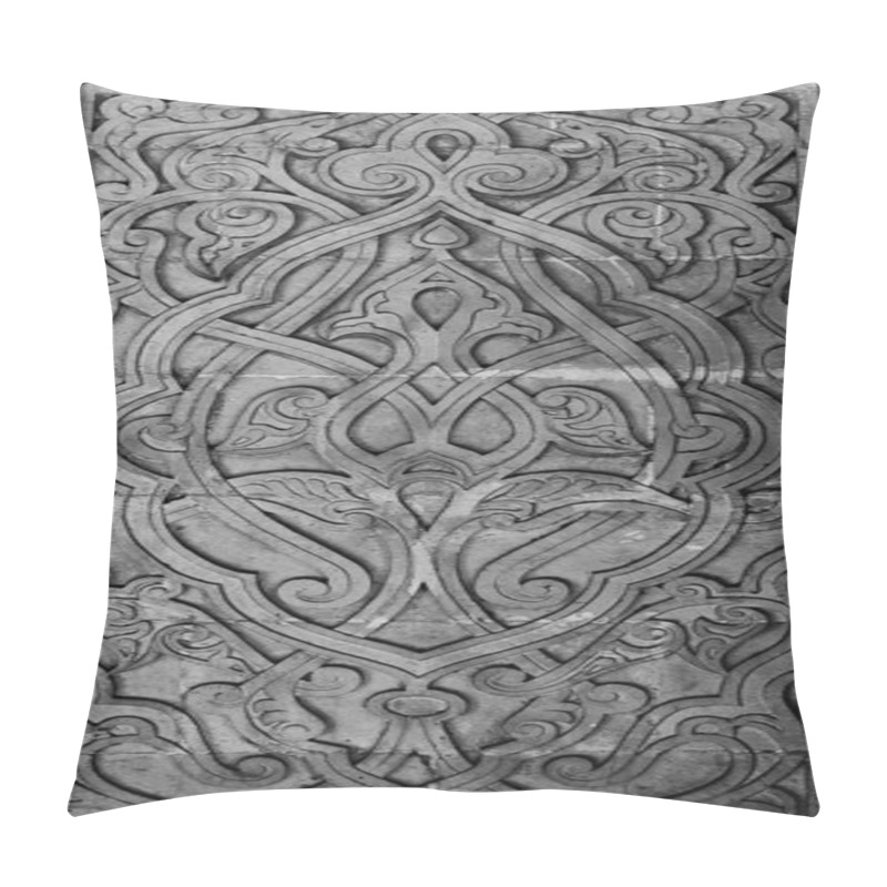 Personality  Ancient Islamic Decorative Ornamental Carvings Sculpture On Colourful Wall Pillow Covers