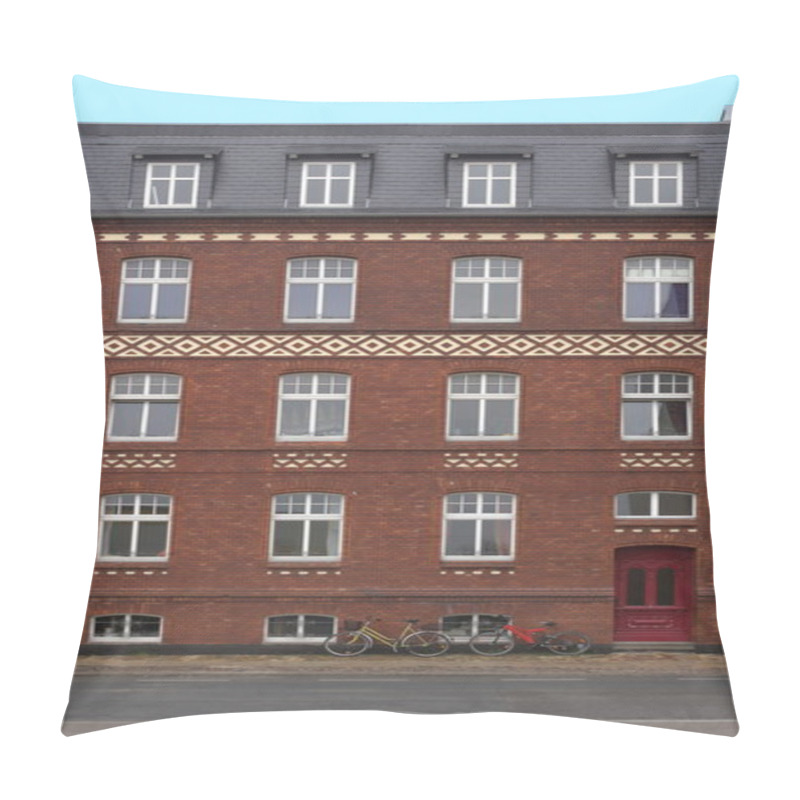 Personality  Face Of A Red Bricked House Pillow Covers