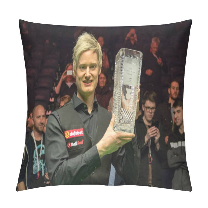 Personality  Neil Robertson Of Australia Poses With His Trophy After Defeating Cao Yupeng Of China In Their Final Match During The 2017 Dafabet Scottish Open Snooker Tournament In Glasgow, UK, 17 December 2017 Pillow Covers