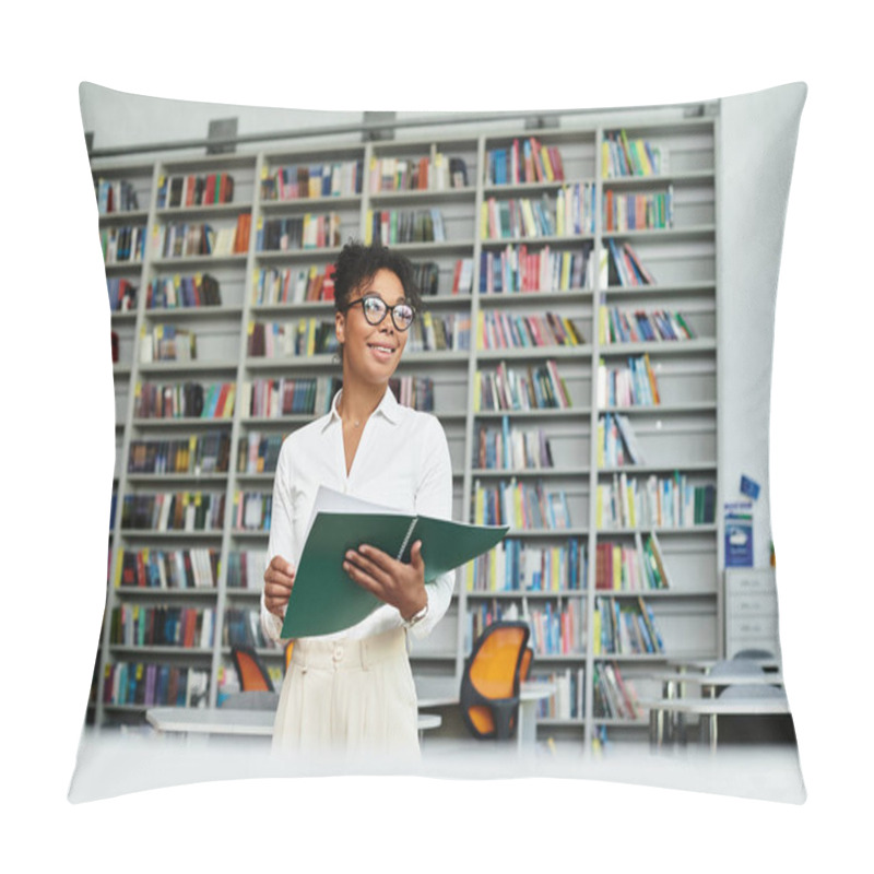 Personality  An Enthusiastic Teacher Inspires Students While Standing Confidently In A Bright Library. Pillow Covers