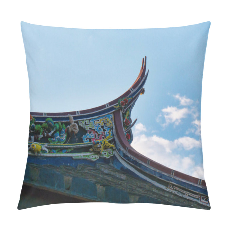 Personality  A Decorative Traditional Rooftop With Intricate Mosaic Tiles, Featuring Birds, Flowers, And Vibrant Patterns. Pillow Covers