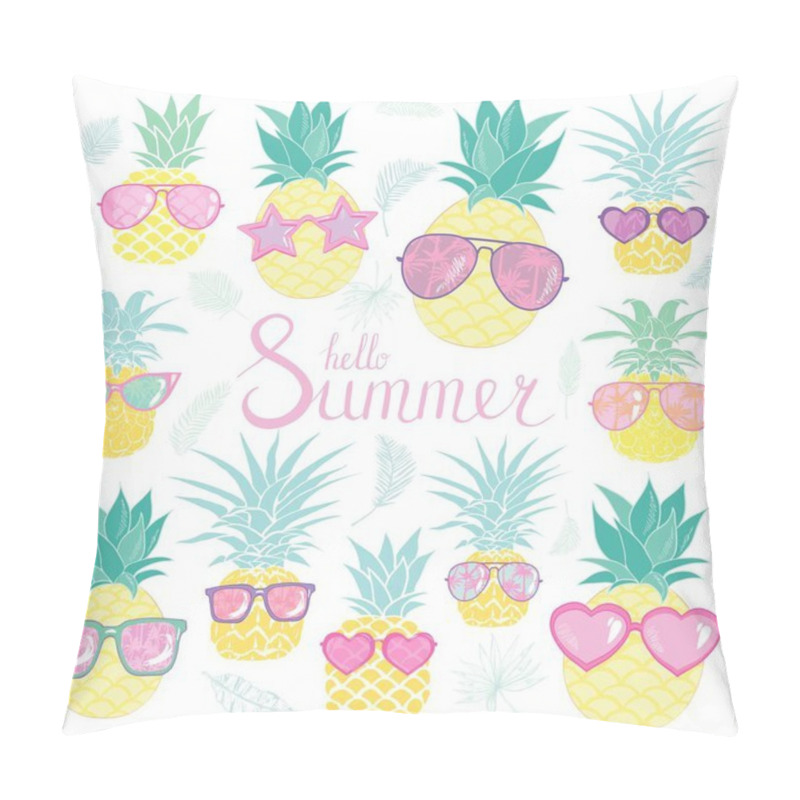 Personality  Set Of Pineapples. Exotic Fruit. Vector Illustration Pillow Covers