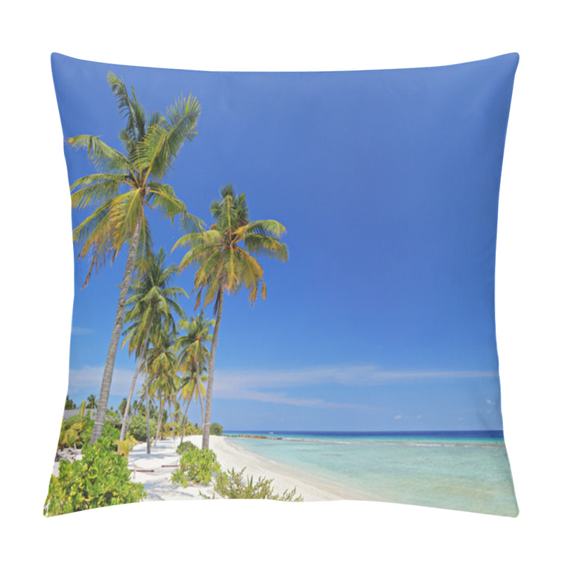 Personality  Maldives Island Palm Beach Pillow Covers