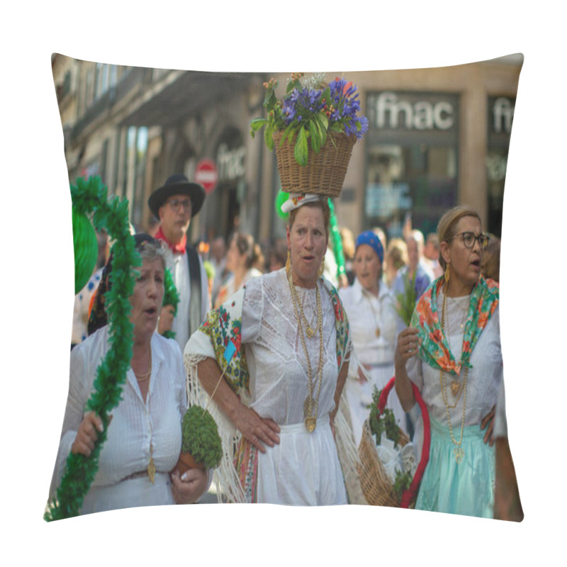 Personality  PORTO, PORTUGAL - YUL 2, 2022: During Traditional Rusgas At The End Of The St. John's Festivities. Rusgas De Sao Joao Is A Tradition Involving The Various Parishes Of The City That Dates Back To 1957. Pillow Covers