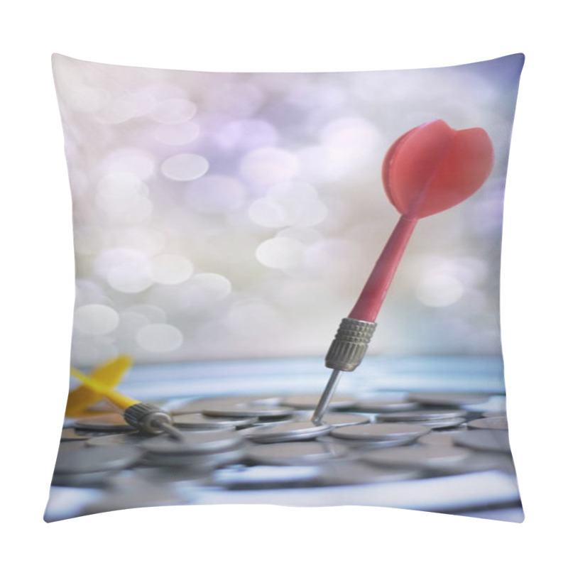 Personality  Red Dart Arrow Hit The Center Target Of Dartboard And Money Coin Pillow Covers