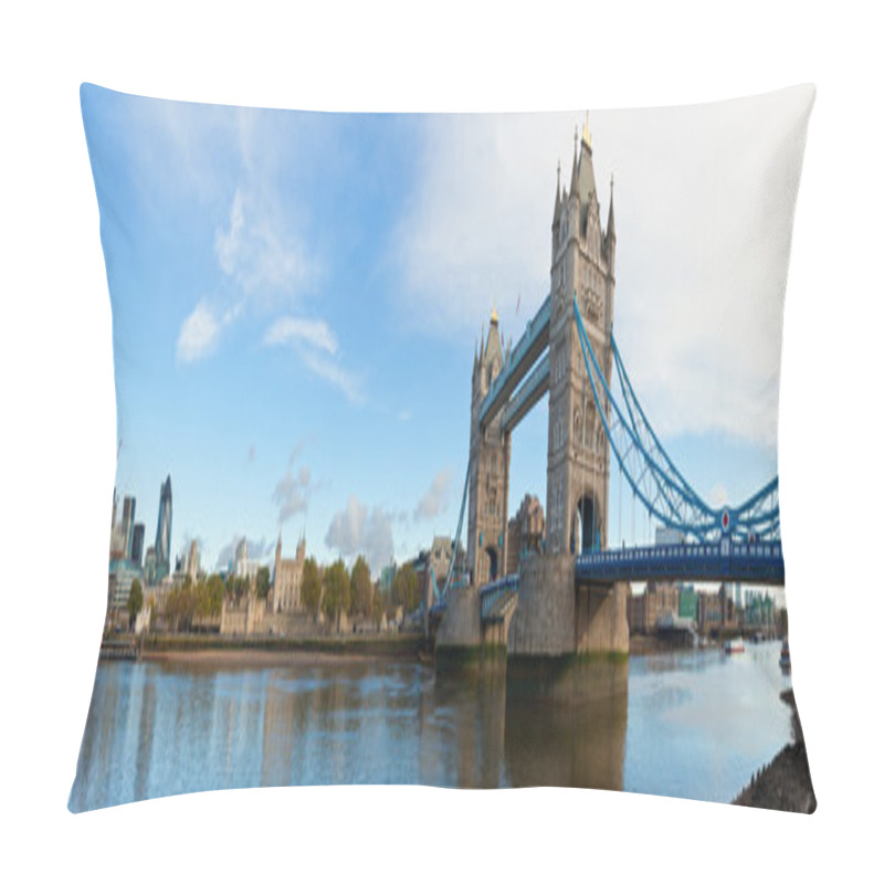 Personality  London Tower Panorama Pillow Covers